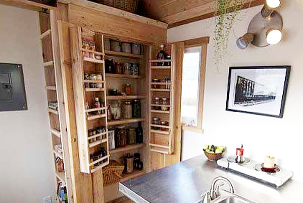 Clever tiny house kitchen storage ideas to maximize space