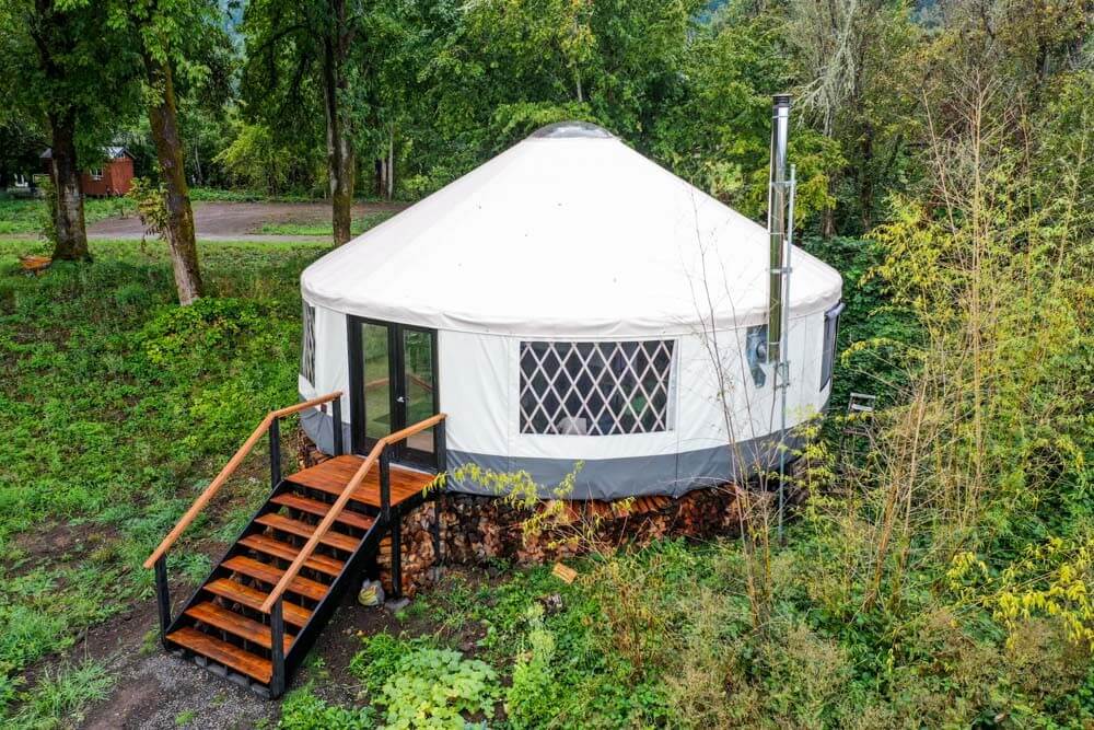 Living Big in a Tiny House - Amazing Modern Yurt Is A Design Marvel