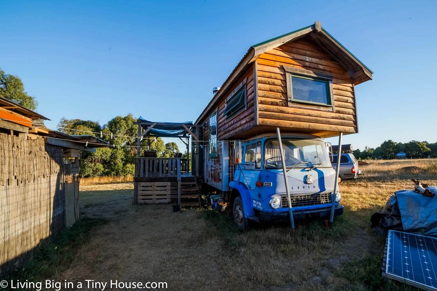 Living Big in a Tiny House - Spectacular Tiny House Truck Made From