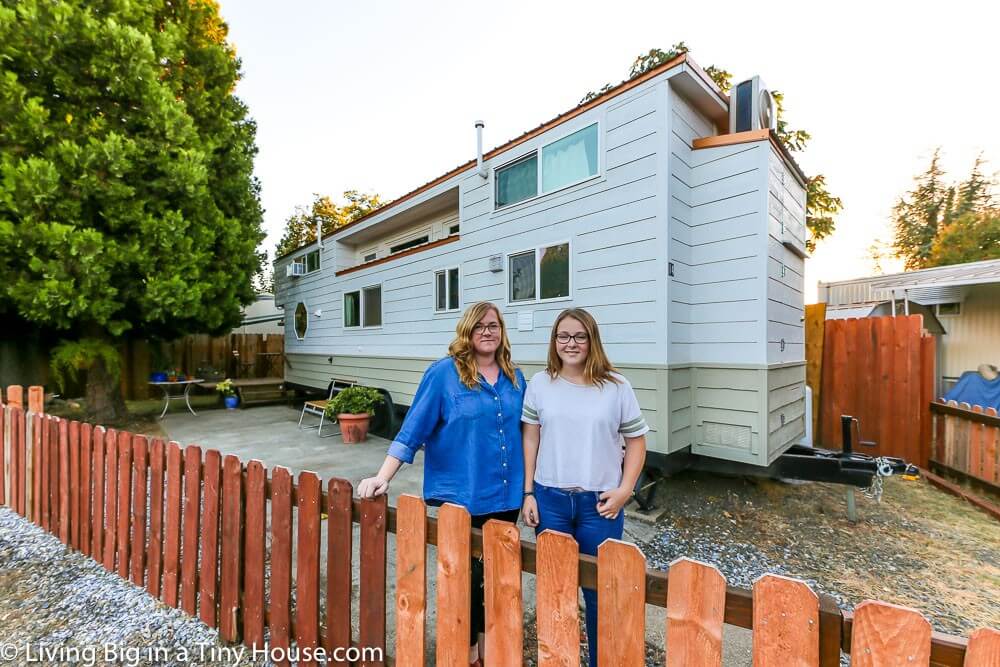 Solo Mother With Teenage Daughter Builds Amazing Tiny House