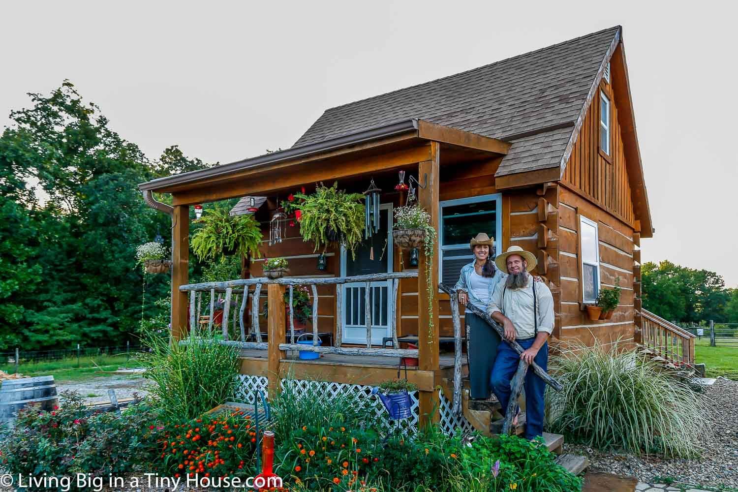 True Off-Grid Homesteading in A Pioneer Style Cabin