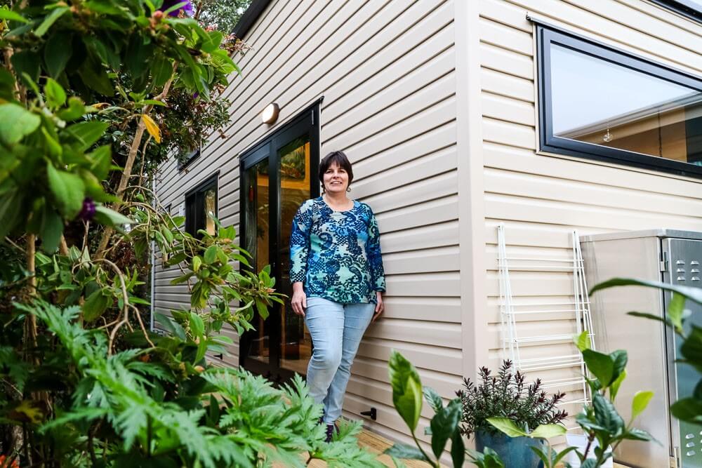 Solo Mother's Charming Tiny House Gives Financial Freedom